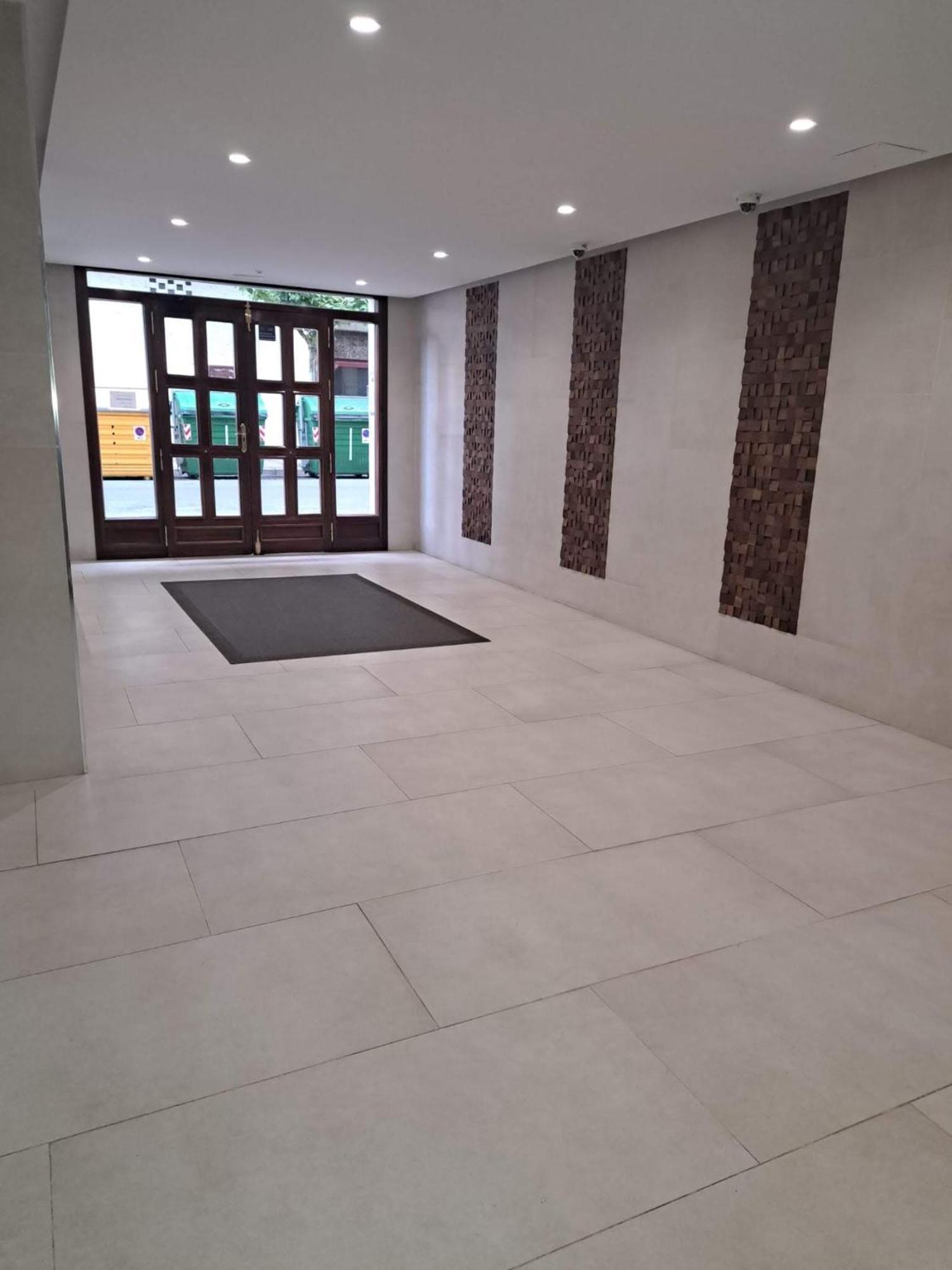 Piso Revellin Apartment *