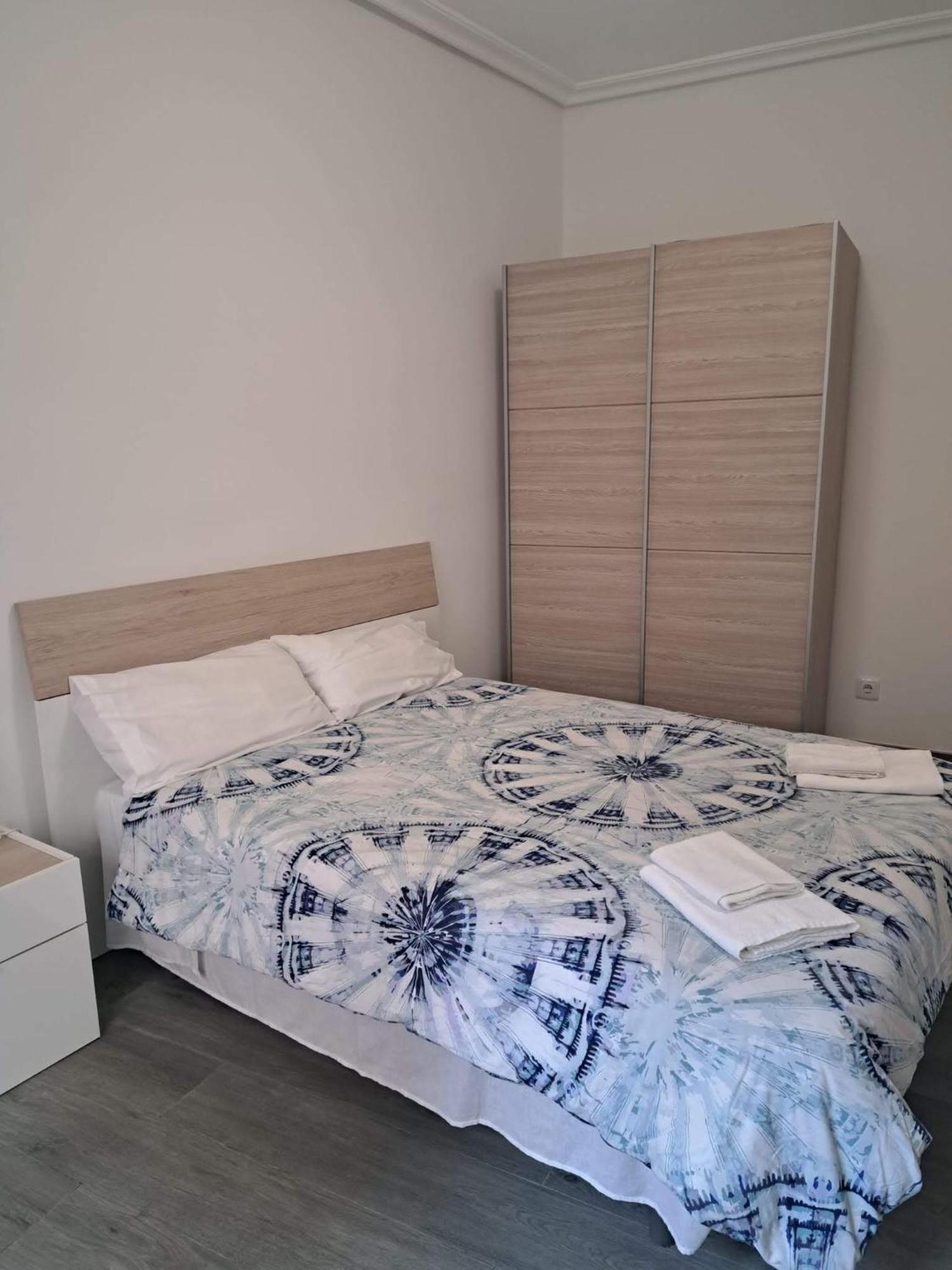 Piso Revellin Apartment *